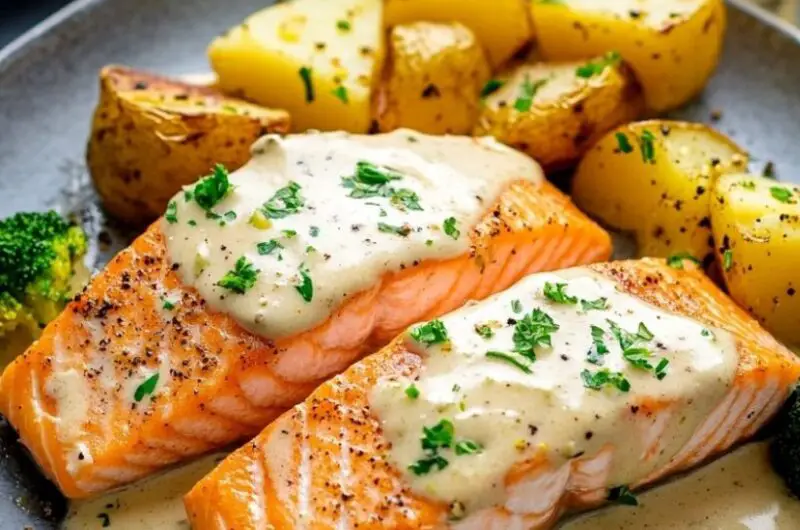 Easy Salmon with Creamy White Wine Sauce