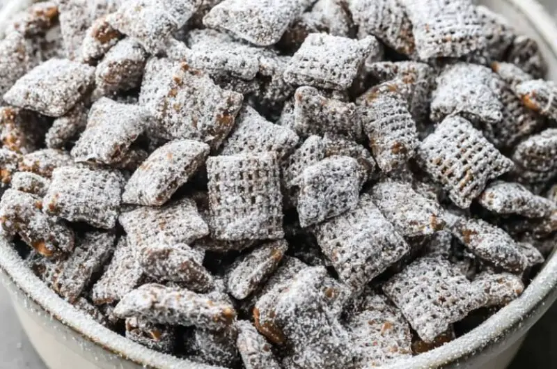 Muddy Buddies (Puppy Chow)
