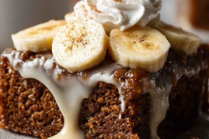 Gingerbread Cake with Vanilla Cream Sauce