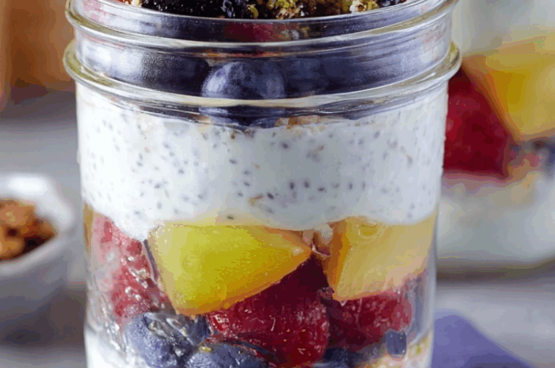 Make-Ahead Fruit & Yogurt Breakfast Parfaits